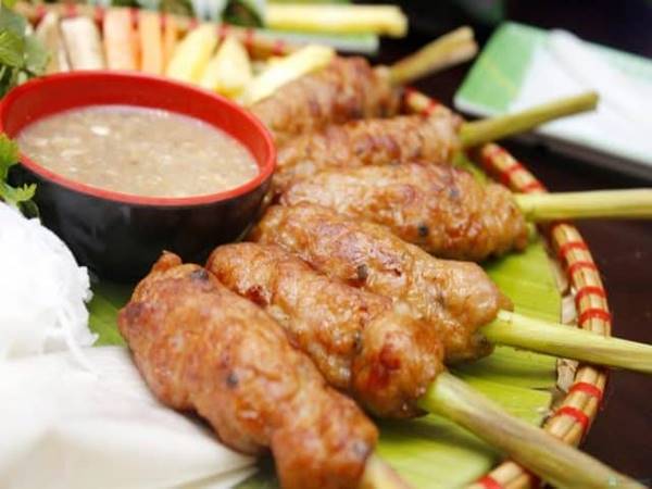 Nem Lụi Đà Nẵng - Tìm hiểu món ăn đặc sản miền Trung