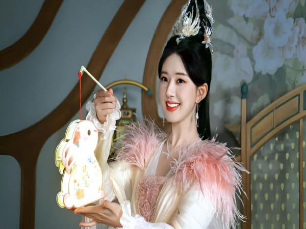 Tiểu sử diễn viên Triệu Lộ Tư