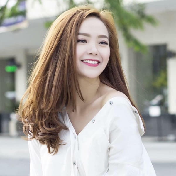 Phong cách thời trang của Minh Hằng: Từ ngọt ngào đến cá tính