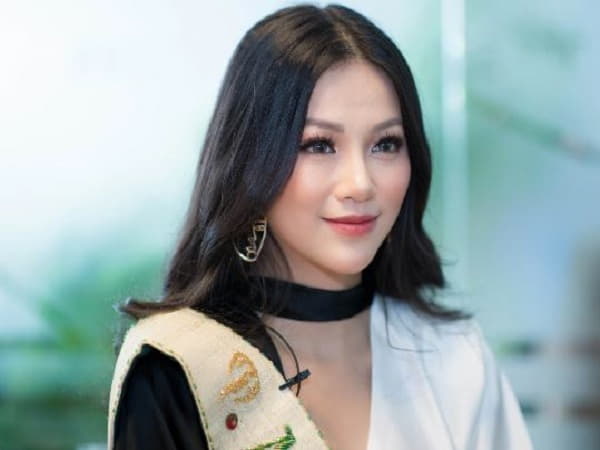 Các hoạt động sau khi đăng quang của Hoa hậu Phương Khánh