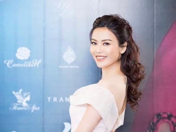Hoa hậu Thu Thủy là ai?