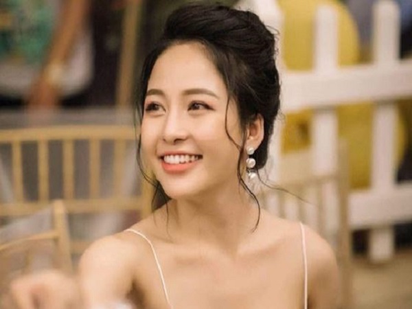 Hot girl Trâm Anh tham gia các chương trình giải trí và truyền hình