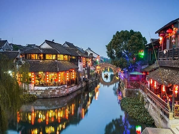 Lệ Giang Cổ Trấn là 1 trong những địa điểm đẹp ở trung quốc