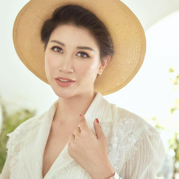 Người mẫu Trang Trần là ai?