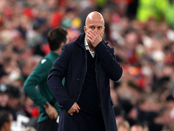 Liverpool mắc kẹt trong vòng xoáy tiêu cực